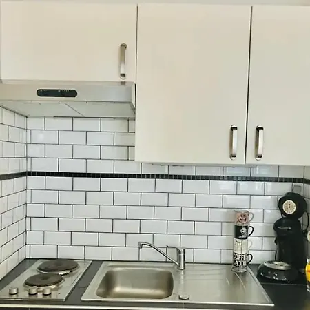 Apartment Coquebert Confortable Proche Centre Reims