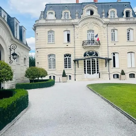 Apartment Coquebert Confortable Proche Centre