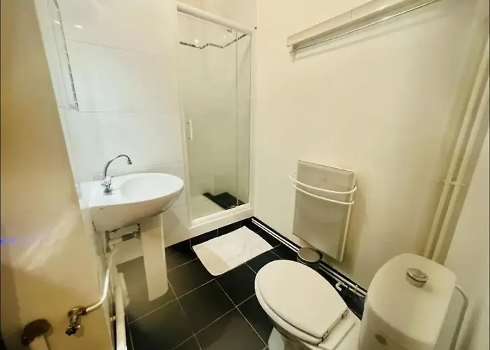 Coquebert Confortable Proche Centre Apartment Reims