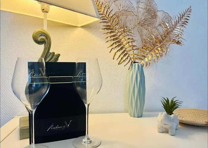 Coquebert Confortable Proche Centre Apartment Reims