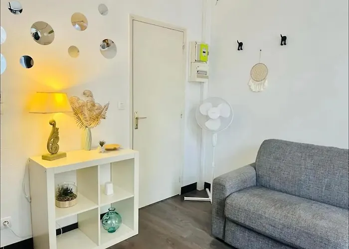 Coquebert Confortable Proche Centre Apartment Reims